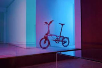 We zoeken  / gezocht  gevraagd1 of 2 brompton fietsjes beschikbaar voor biedingen