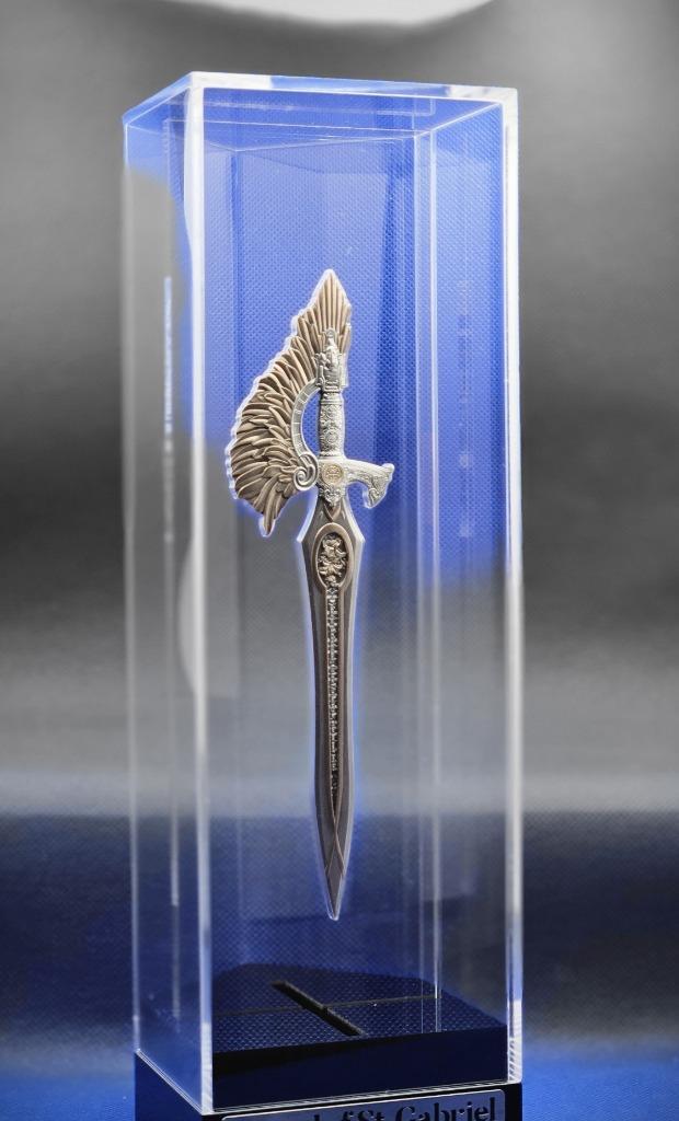 (9033) SUPER TOPPER St.GABRIEL SILVER SWORD GILDED 2,5 OUNCE, Postzegels en Munten, Edelmetalen en Baren, Zilver, Ophalen of Verzenden