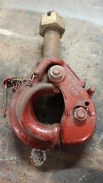 Nato trekhaak, Ophalen