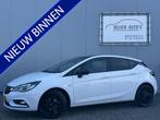 Opel Astra 1.4 Turbo Black Edition Carplay/Airco/17inch., Stof, 150 pk, 620 kg, Wit