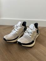 Heel goed: wit zwart Adidas Ultraboost sneakers schoenen 41, Ophalen of Verzenden, Zo goed als nieuw, Sneakers of Gympen, Zwart