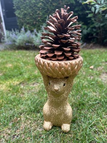 Eekhoorn decoratie  beschikbaar voor biedingen