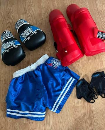 JOYA Kickboks Set - Maat M - Als Nieuw beschikbaar voor biedingen