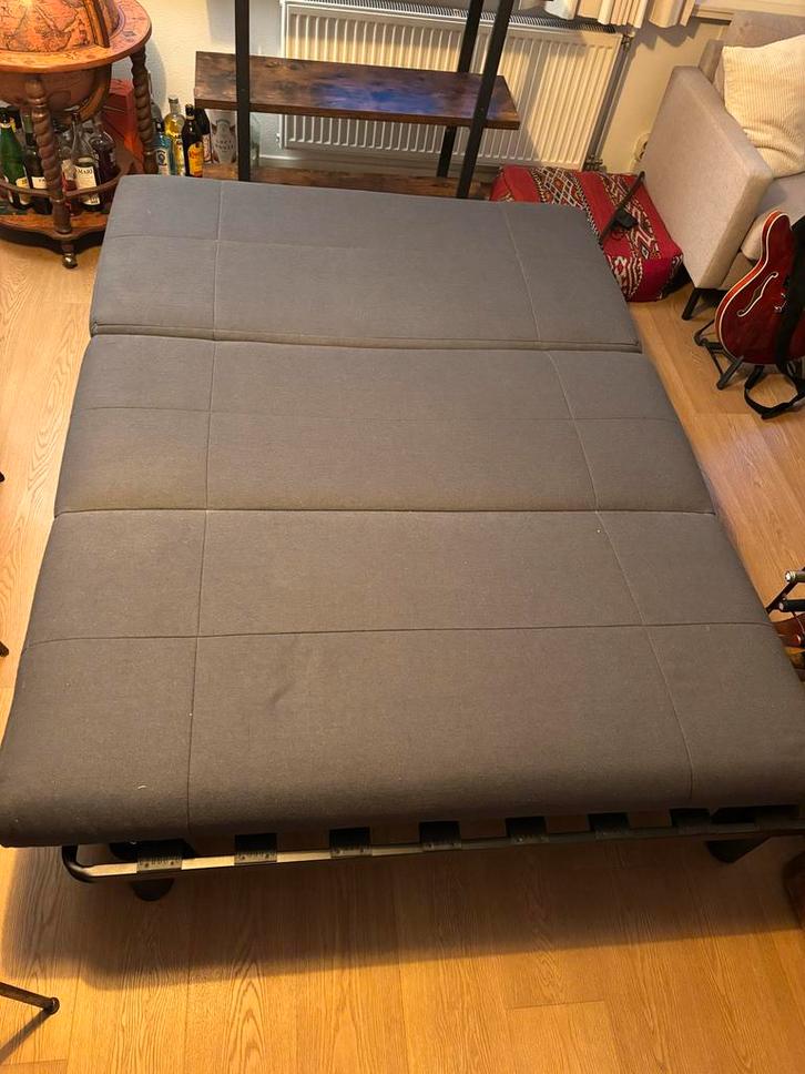 Slaapbank  /Sleeping Couch - Zo goed als nieuw! 140x200, Huis en Inrichting, Slaapkamer | Slaapbanken, Zo goed als nieuw, Overige maten