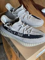 Yeezy Boost 350 V2 granite, maat 40, Kleding | Dames, Schoenen, Ophalen of Verzenden, Zo goed als nieuw, Sneakers of Gympen