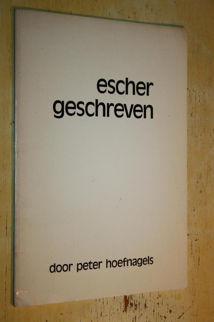 Escher geschreven Peter Hoefnagels, Boeken, Gedichten en Poëzie, Gelezen, Ophalen of Verzenden