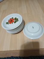 10 eetborden met bloemetjes, Ophalen of Verzenden, Zo goed als nieuw, Bord(en), Overige stijlen