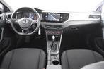 Volkswagen Polo 1.0 TSI Comfortline *1ste Eigenaar*Navigatie, Stof, Gebruikt, 1096 kg, Zwart