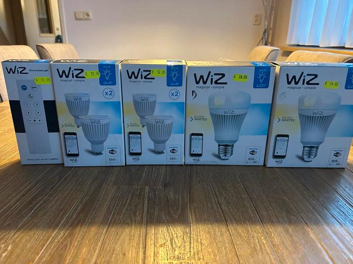 Wiz LED Lampen met Afstandsbediening, Huis en Inrichting, Lampen | Losse lampen, Nieuw, Led-lamp, 30 tot 60 watt, E27 (groot)