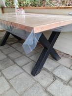 Houten eettafel zeer mooi en zwaar 210 cm, Ophalen of Verzenden