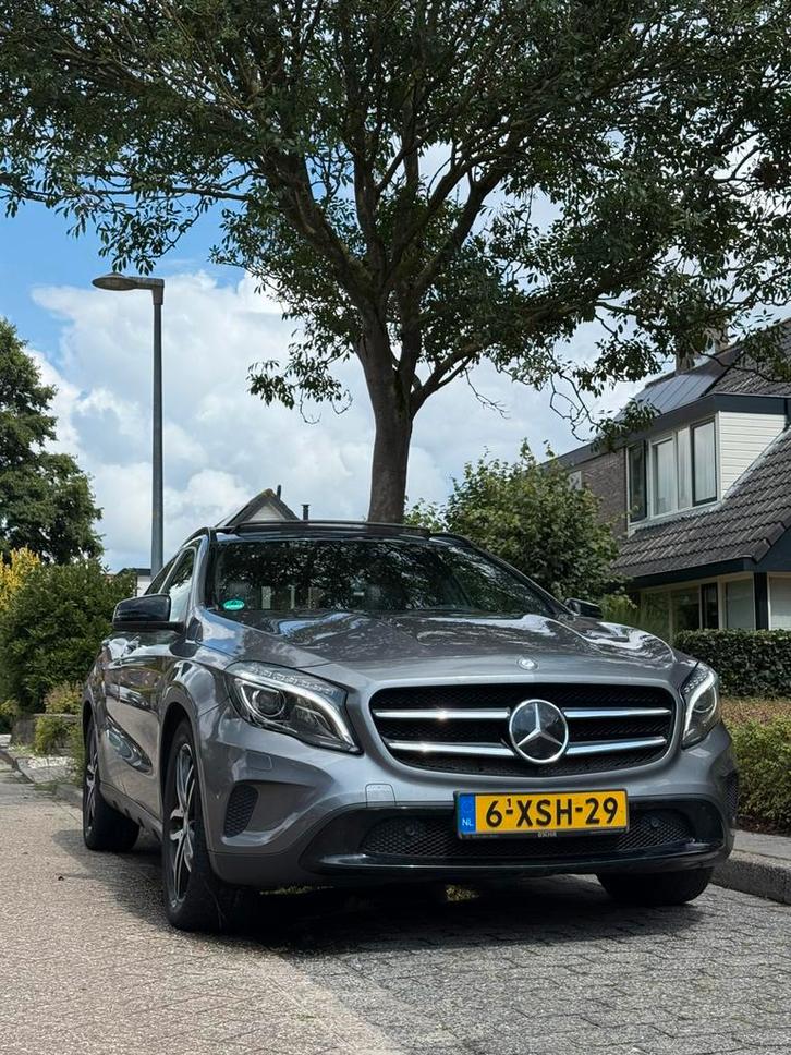Mercedes GLA220 4MATIC | vol opties | panodak harman/kardon, Auto's, Mercedes-Benz, Particulier, GLA, 4x4, ABS, Achteruitrijcamera