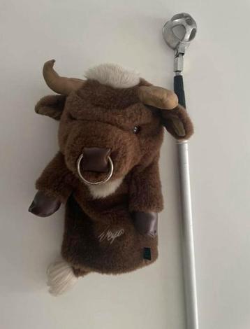 Ballenhengel Golf met Unieke stierenkop-cover beschikbaar voor biedingen