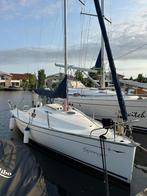 Jeanneau sun 2000 (2005) - hefkiel en trailer, Watersport en Boten, Ophalen of Verzenden, Zo goed als nieuw, Polyester, Benzine