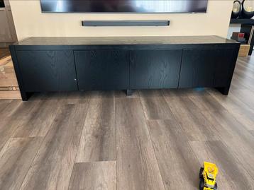Zwarte eiken tv meubel gekocht bij zitmaxx