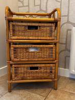 leuk rotan kastje met 3 laden, Huis en Inrichting, Kasten | Ladekasten, Ophalen, Overige materialen, 50 tot 100 cm, Zo goed als nieuw