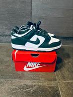 Nike Dunk Low Vintage Green | Maat 38.5, Nike, Nieuw, Ophalen of Verzenden, Sneakers of Gympen