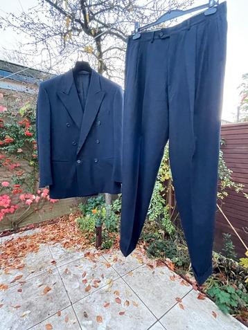 Corneliani kostuum donkerblauw maat 50 beschikbaar voor biedingen