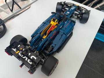 LEGO Technic Red Bull Racing RB18 Formule 1 auto (42206) beschikbaar voor biedingen