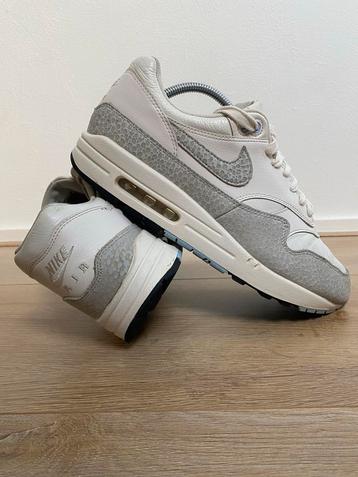 Nike Air Max 1 Summit White beschikbaar voor biedingen