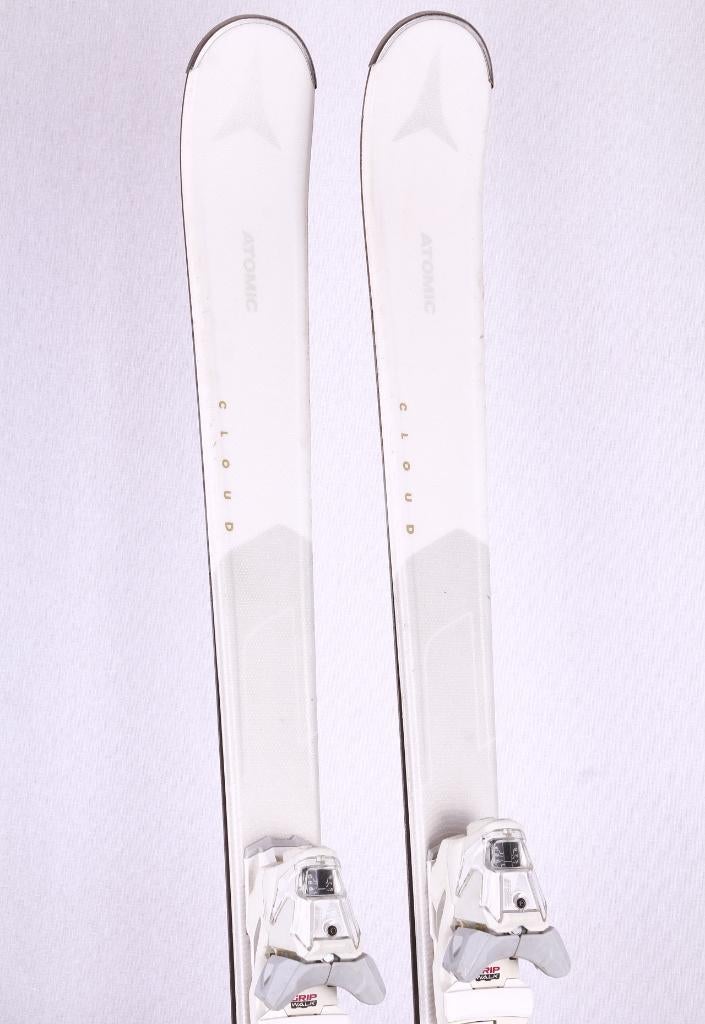 142; 149; 156 dames ski's ATOMIC CLOUD C7 2024, white, grip, 140 tot 160 cm, Gebruikt, Ophalen of Verzenden, Carve