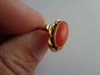 Zeeuwse gouden ring met Bloedkoraal, Sieraden, Tassen en Uiterlijk, Antieke sieraden, Verzenden, Goud, Ring, Met edelsteen