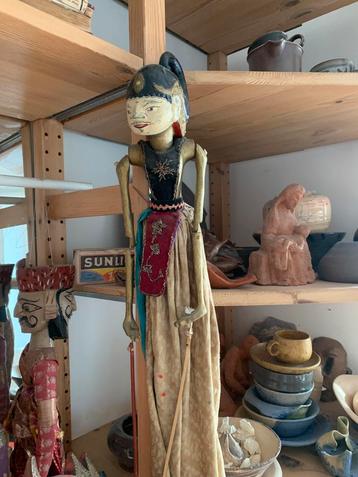 Mooie vintage Wajang golek pop beschikbaar voor biedingen