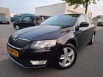 Skoda Octavia Combi 1.2 TSI CLIMA/CRUISE/NAVI/TREKHAAK!, Voorwielaandrijving, Euro 5, Stof, Gebruikt