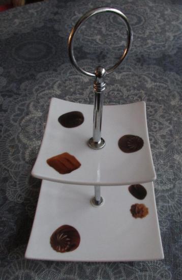 2 laags etagiere porselein van Cosy & Trendy  beschikbaar voor biedingen