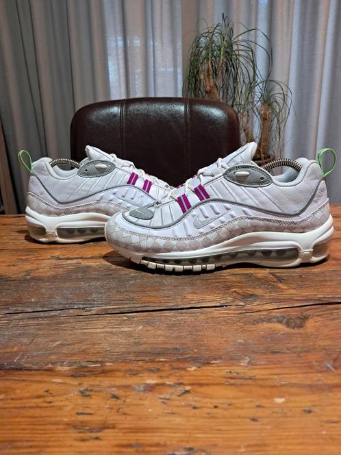 Nike Air Max 98 Special Edition 'Pink Checkerboard' Size 39, Kleding | Dames, Schoenen, Zo goed als nieuw, Sneakers of Gympen