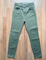 Khaki groene broek maat 38 primark, Kleding | Dames, Ophalen of Verzenden, Zo goed als nieuw, Overige kleuren, W28 - W29 (confectie 36)
