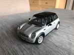 Autoart 1/18 mini Cooper millennium geen doos, Hobby en Vrije tijd, Modelauto's | 1:18, Ophalen, Zo goed als nieuw, Auto, Autoart