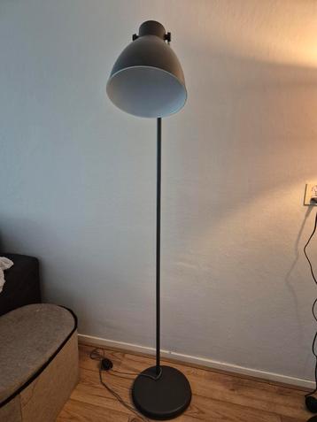 Vloerlamp antraciet beschikbaar voor biedingen