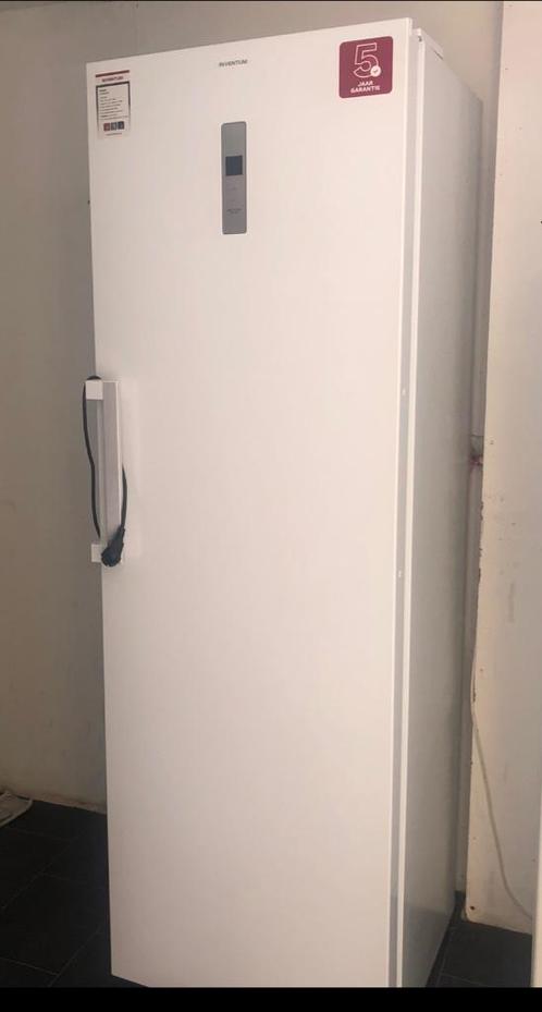 Nieuw Vriezer - 272 liter - 185 cm hoog - Wit, Witgoed en Apparatuur, Vriezers en Diepvrieskisten, Nieuw, Vrijstaand, Vrieskast