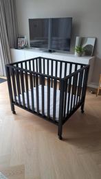 Zwarte Babybox 78x98 cm + Matras, Ophalen, Zo goed als nieuw, Ledikant