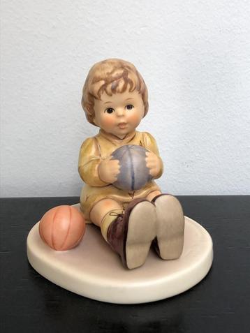 Hummel 632 Ich spiel' gern Ball / At Play (Reyshof) beschikbaar voor biedingen