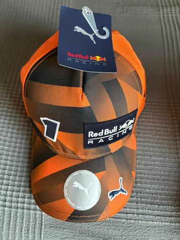 Redbull max verstappen pet beschikbaar voor biedingen