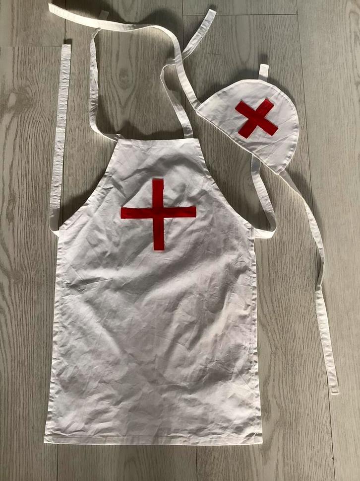 Verpleegsterschort / zusterschort kind., Kinderen en Baby's, Carnavalskleding en Verkleedspullen, Zo goed als nieuw, Meisje, 110 t/m 116