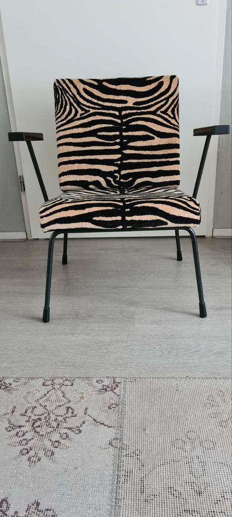 Gispen 1401 Stoel van Wim Rietveld, Huis en Inrichting, Fauteuils, Gebruikt, Stof, 50 tot 75 cm, Minder dan 75 cm, Ophalen