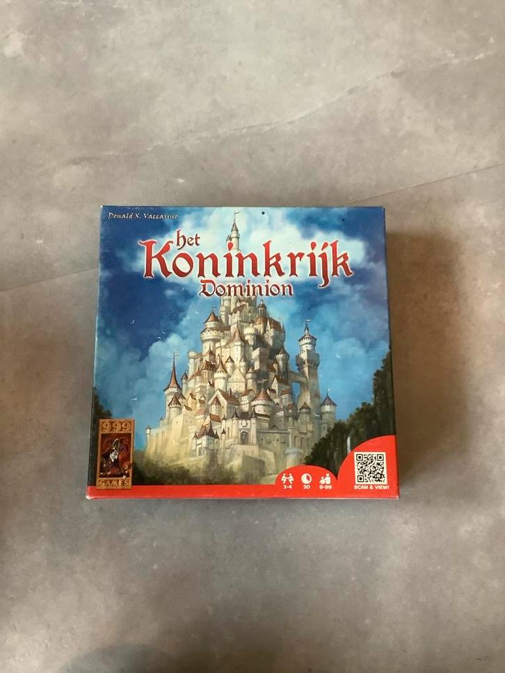 Dominion - Kennismakingsspel, Hobby en Vrije tijd, Gezelschapsspellen | Bordspellen, Zo goed als nieuw, Drie of vier spelers, Ophalen of Verzenden