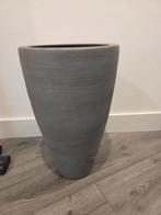 Mooie, hoge bloempot, Tuin en Terras, Bloempotten, Ophalen, 40 cm of meer, Rond, Tuin
