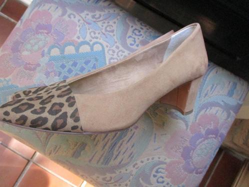 mj/MARCO TOZZI/schoenen/maat 39/leder/camel met panterprint, Kleding | Dames, Schoenen, Zo goed als nieuw, Pumps, Overige kleuren