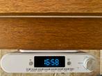 Onderbouw-keukenradio met klok en alarm, Ophalen, Zo goed als nieuw, Radio