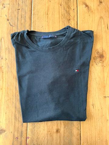 Tommy Hilfiger T-shirt – donkerblauw – maat S beschikbaar voor biedingen