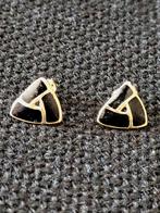 Vintage Monet zwart geëmailleerde driehoek oorbellen, Sieraden, Tassen en Uiterlijk, Oorbellen, Overige materialen, Verzenden