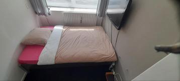 Compleet 1-persoonsbed (200x120) met matras & beddengoed beschikbaar voor biedingen
