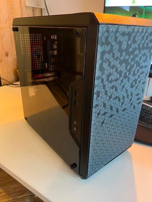 Cooler masterbox Q300L kast behuizing | plus onderdelen PC, Computers en Software, Computerbehuizingen, Zo goed als nieuw, Ophalen of Verzenden