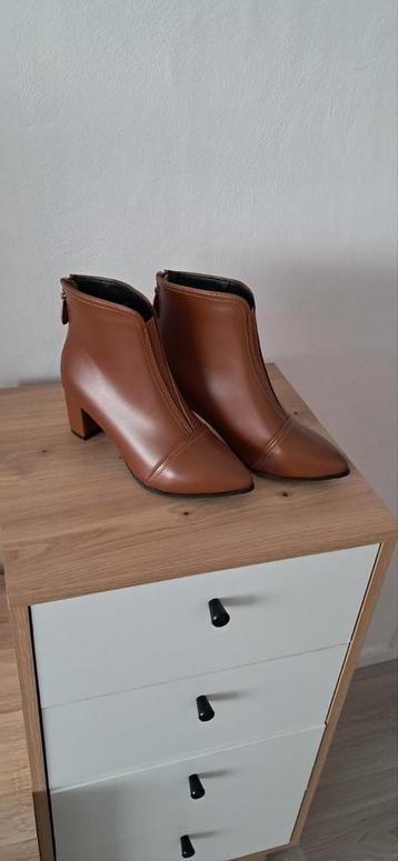 Dames schoenen maat 40  beschikbaar voor biedingen