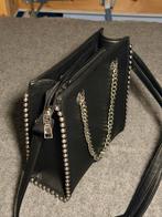 Zwarte tas met ketting detail, Ophalen of Verzenden, Zo goed als nieuw, Zwart, Handtas