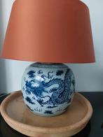 Chinese drakenlamp. Tafellamp met zijdelook kap. Mooi!, Huis en Inrichting, Lampen | Tafellampen, Ophalen, Zo goed als nieuw, Minder dan 50 cm