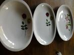 Serveerschalen met bloemmotief 3st, Porselein of Keramiek, Schaal, Ophalen of Verzenden, Zo goed als nieuw